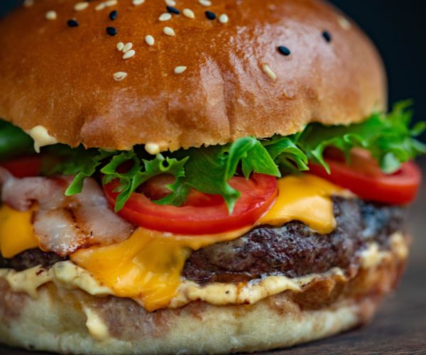 Gezond Genieten: Een Gids voor het Bereiden van Gezonde Hamburgers en Perfect Gekookte Eieren